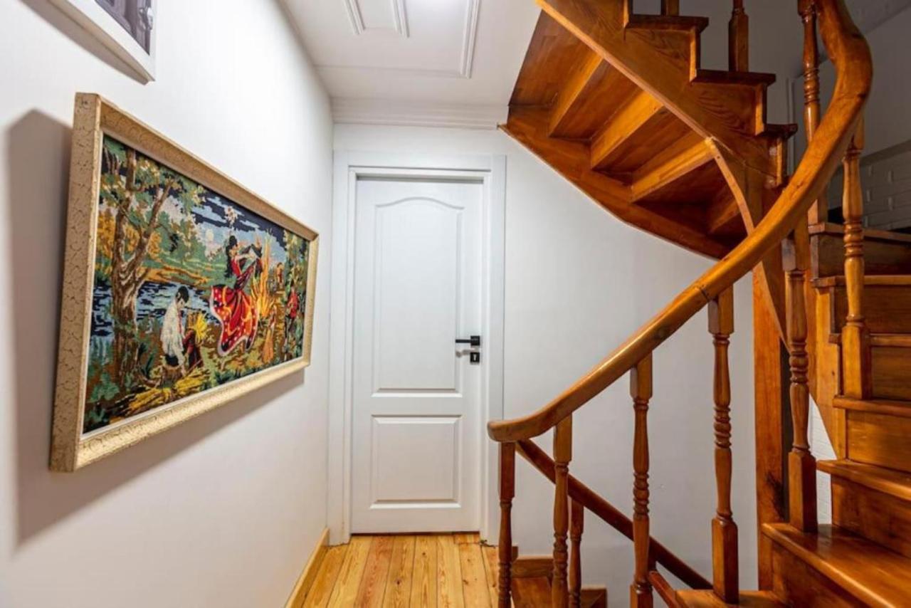 Historical 4-Br Home Steps From Besiktas Stadium & Bosphorus Views - Prime Nisantasi Location! Стамбул Экстерьер фото