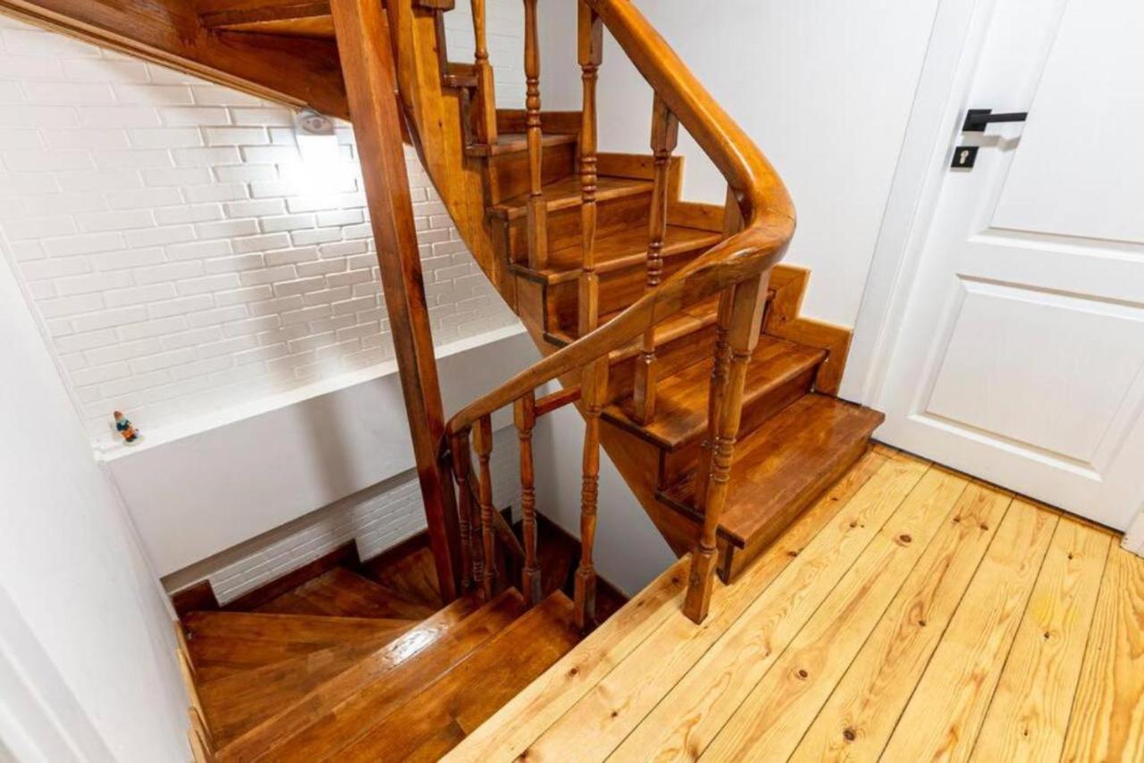 Historical 4-Br Home Steps From Besiktas Stadium & Bosphorus Views - Prime Nisantasi Location! Стамбул Экстерьер фото